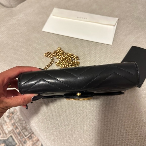 GG Marmont matelassé mini bag - Picture 8 of 10